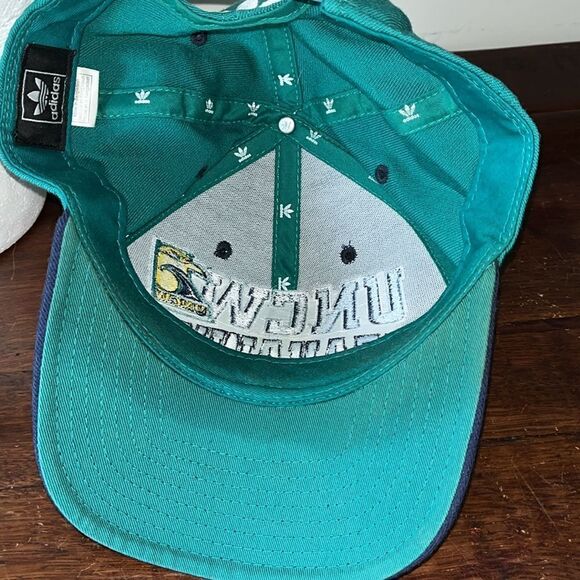 Vintage wool Adidas trefoil retro UNCW Wilmington Seahawks SnapBack baseball cap - Picture 3 of 4